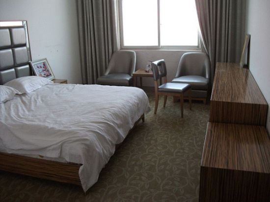 點(diǎn)擊查看詳細(xì)信息<br>標(biāo)題：客房系列 閱讀次數(shù)：2132